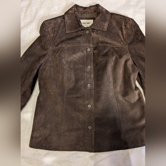 Cherokee Women's Sz Medium Brown Genuine Leather Suede Jacket Shirt Washable - Picture 2 of 4